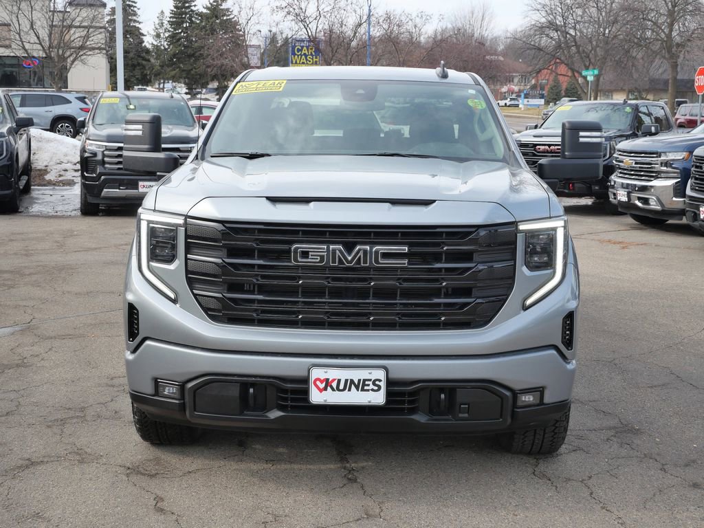 Used 2024 GMC Sierra 1500 Elevation image 2
