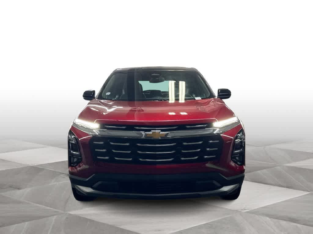 Used 2025 Chevrolet Equinox LT FWD image 3