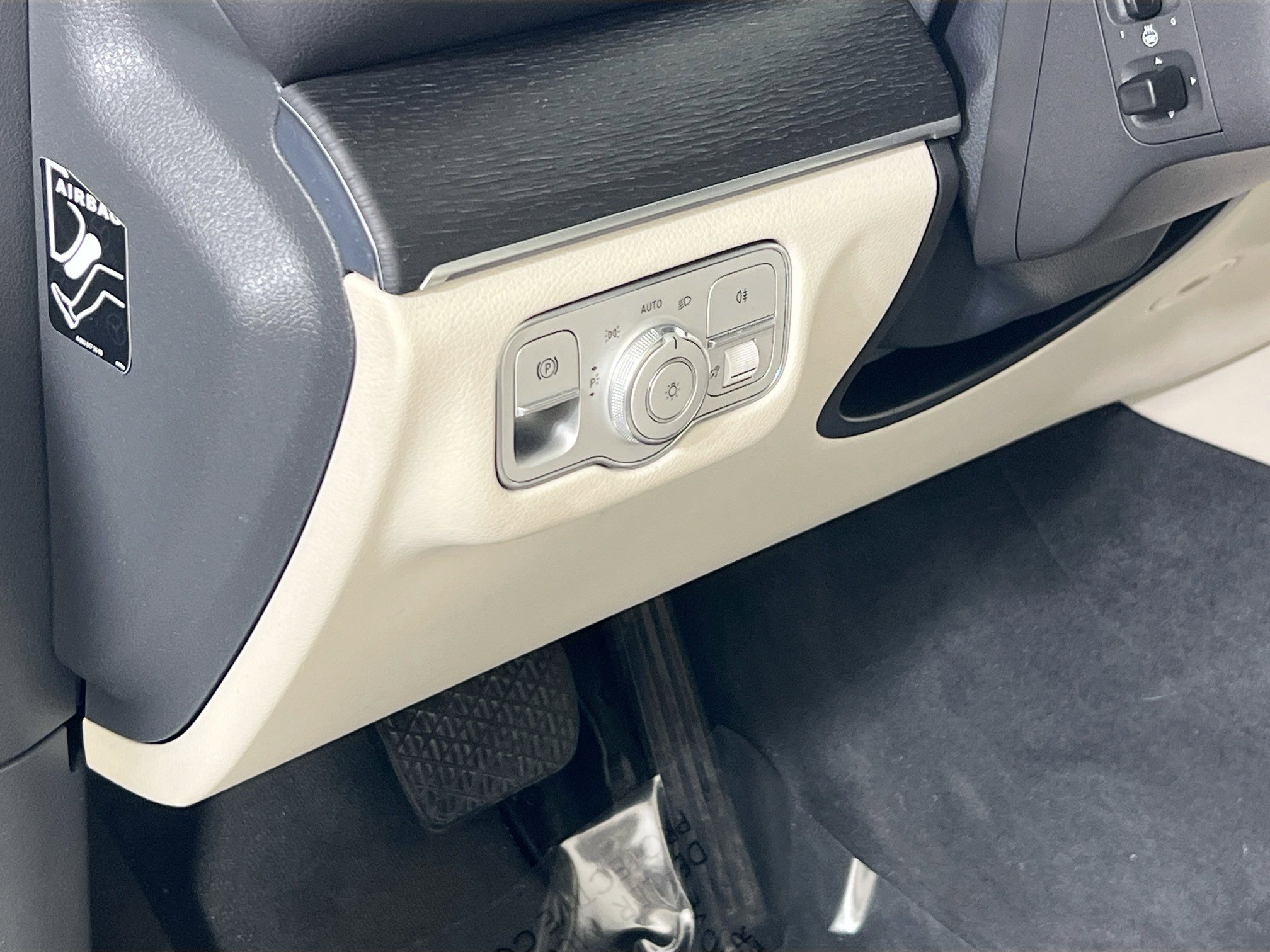 Used 2020 Mercedes-Benz GLE 350 4MATIC image 10