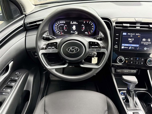 Used 2024 Hyundai Tucson SE image 12