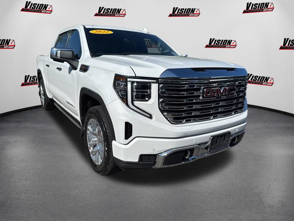 Used 2023 GMC Sierra 1500 Denali w/ Technology Package AWD/4WD image 3