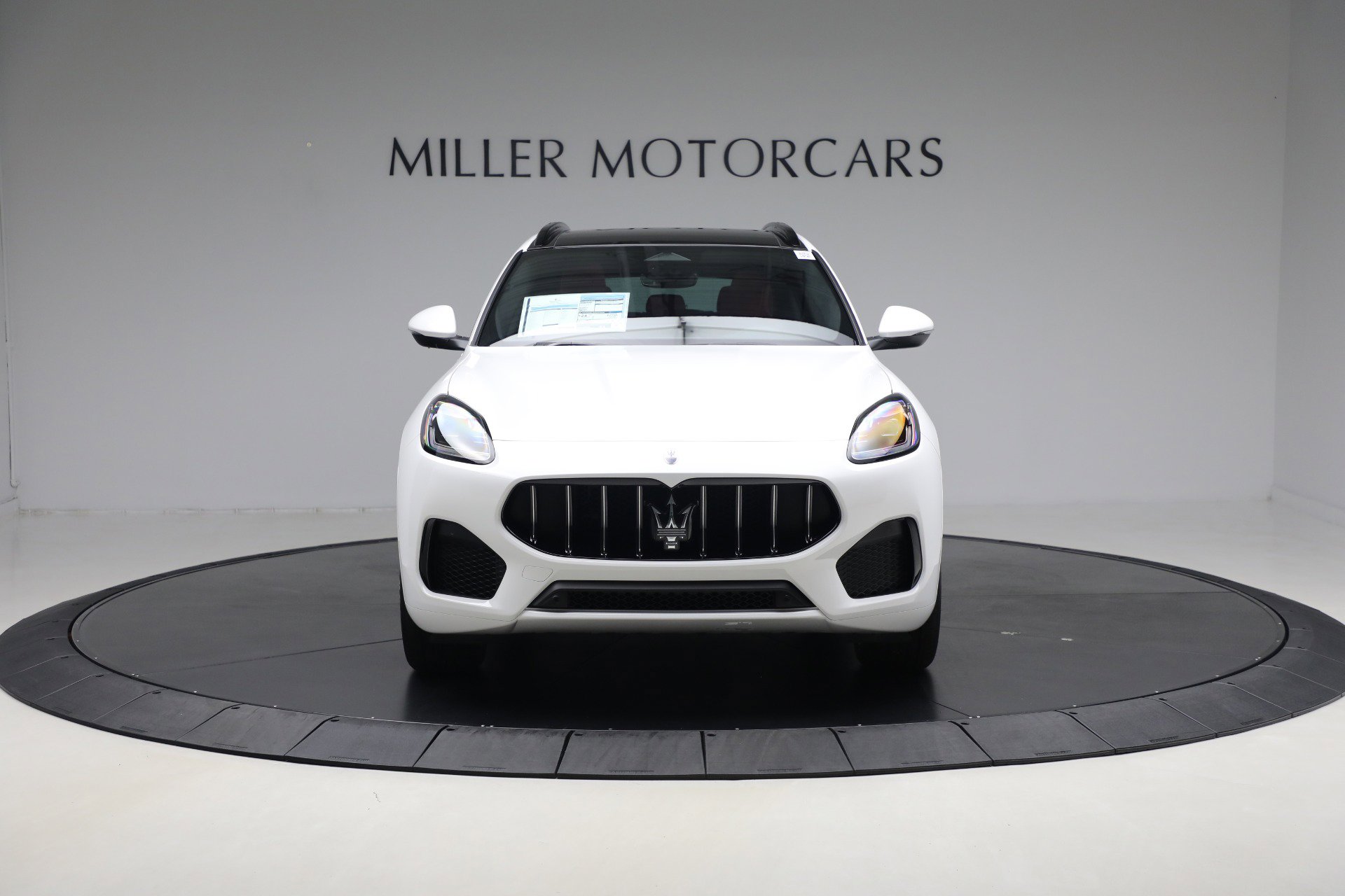 New 2025 Maserati Grecale GT image 11