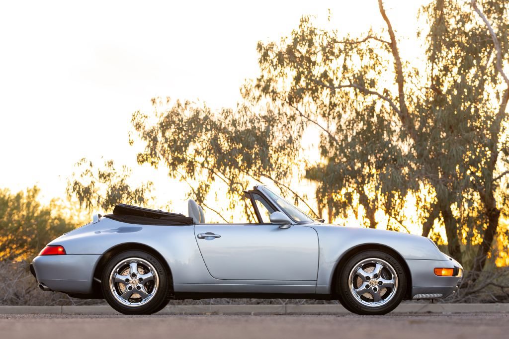 Used 1995 Porsche 911 Cabriolet image 21