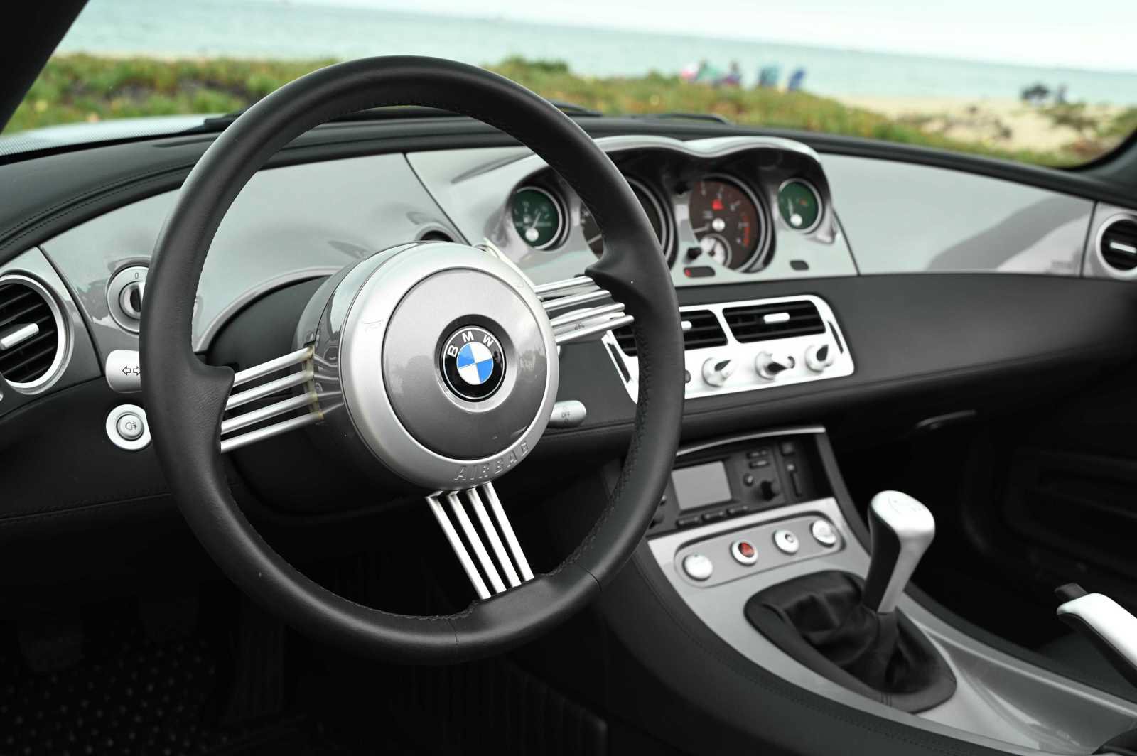 Used 2003 BMW Z8 RWD image 11