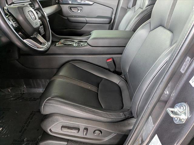 Used 2023 Honda Pilot Touring image 16
