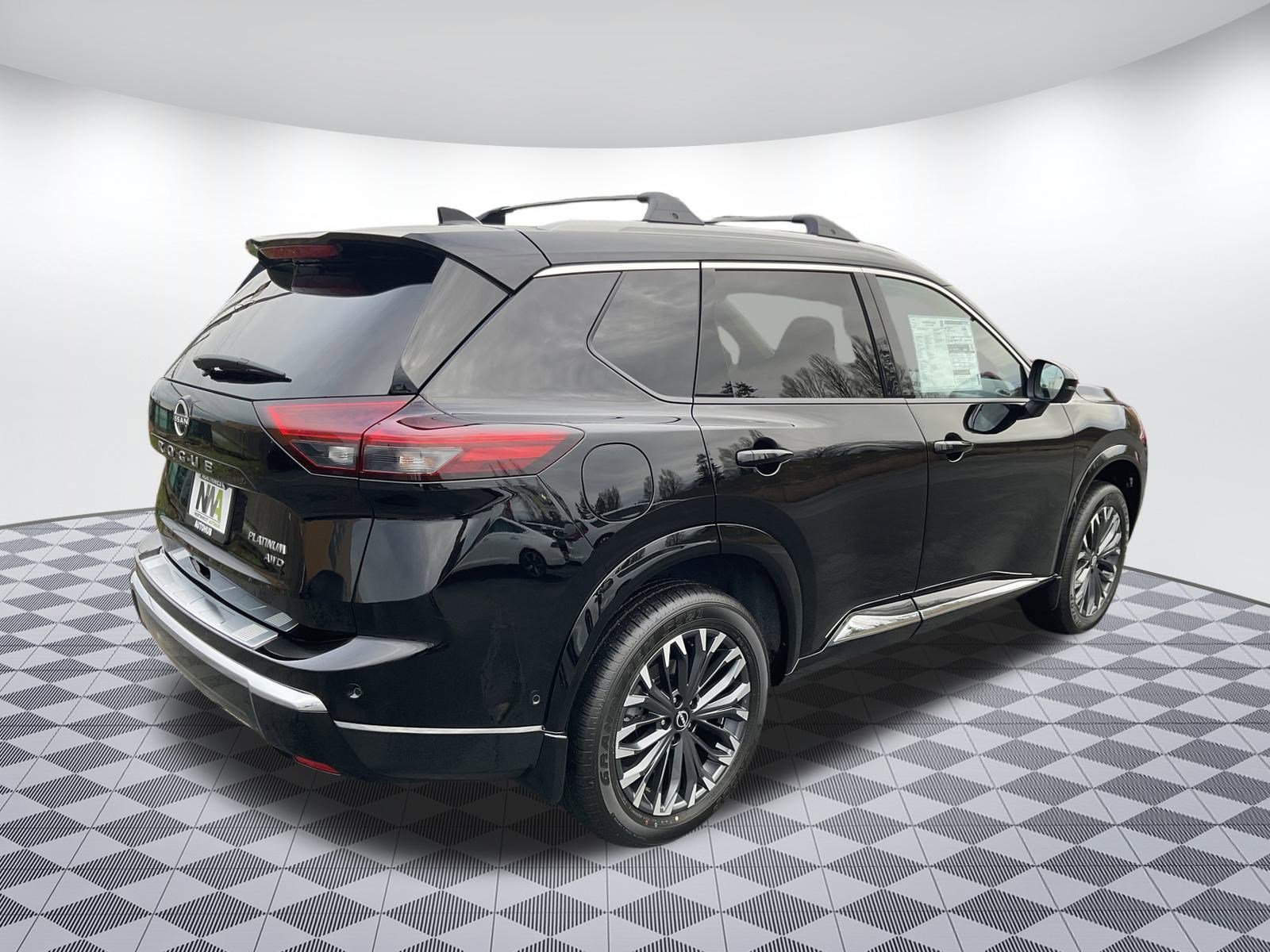 Used 2026 Nissan Rogue Platinum w/ Platinum Premium Package image 3