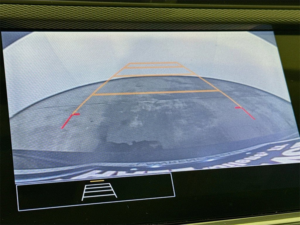 Used 2023 Buick Encore GX Select w/ Sport Touring Package image 11