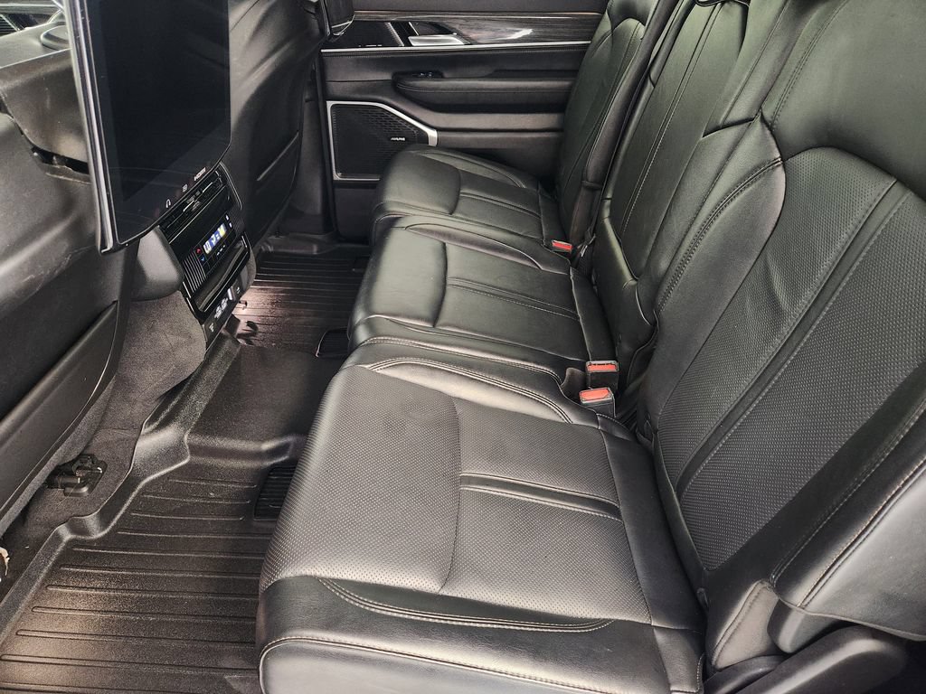 Used 2022 Jeep Wagoneer Series II w/ Premium Group I RWD image 31