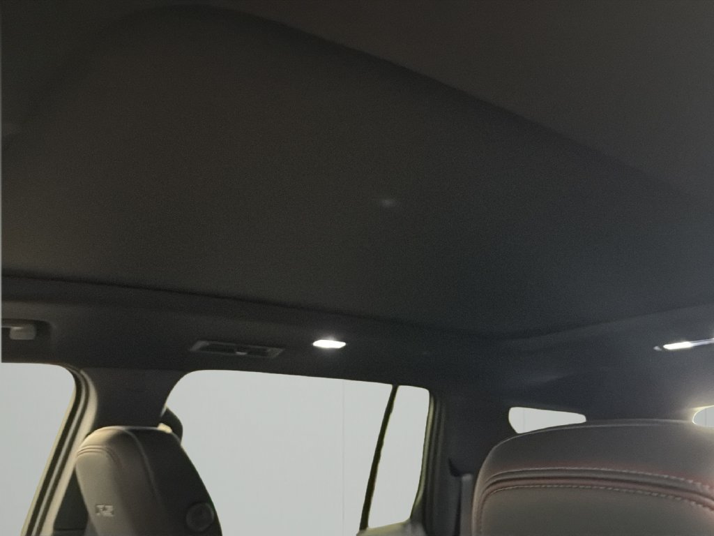 New 2027 Chevrolet Traverse RS w/ LPO, Floor Liner Package AWD/4WD image 13