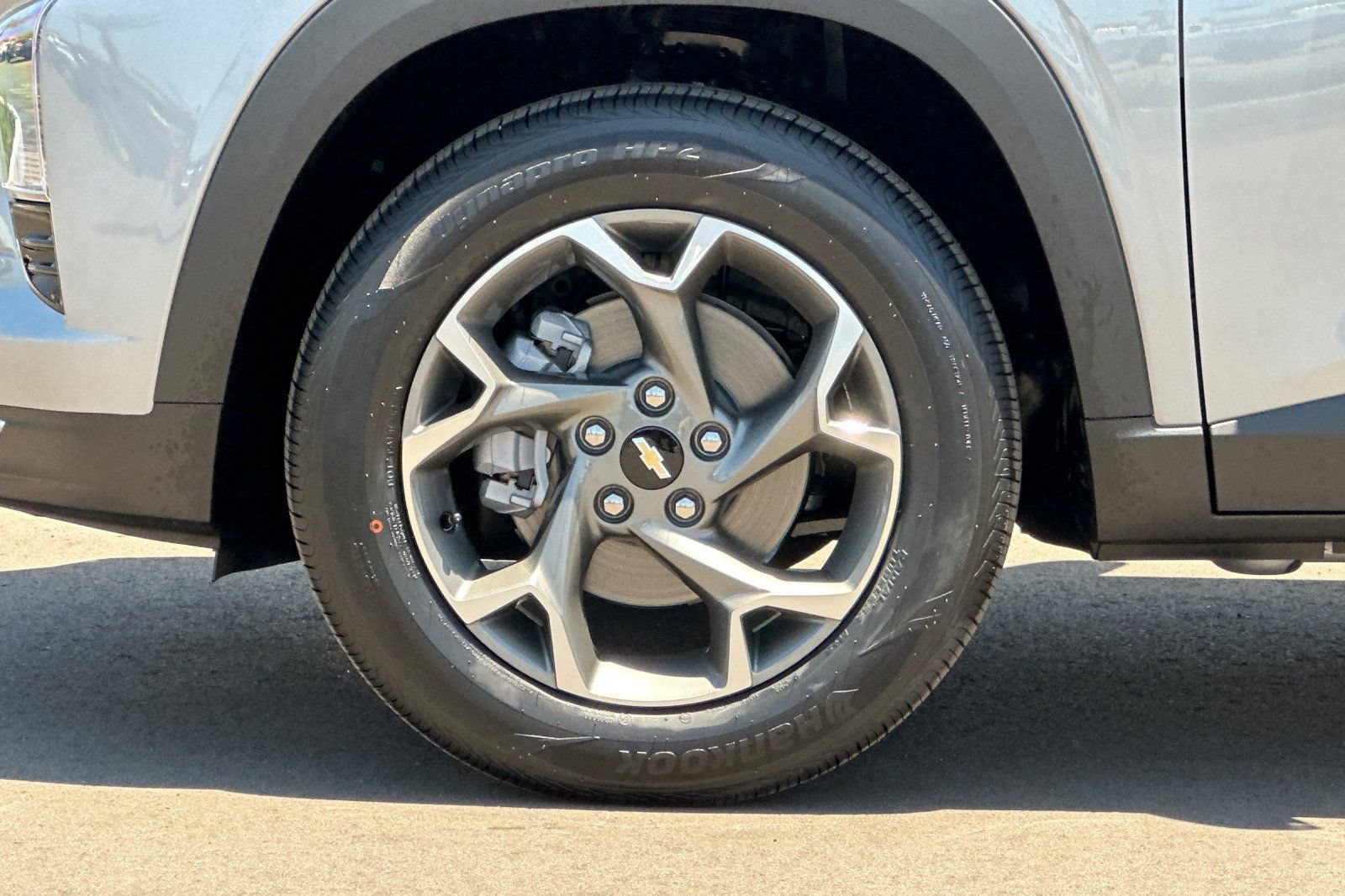New 2026 Chevrolet Trax LT w/ Driver Confidence Package FWD image 25