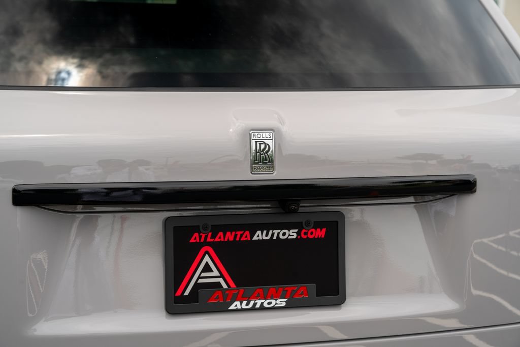 Used 2025 Rolls-Royce Cullinan AWD/4WD image 16