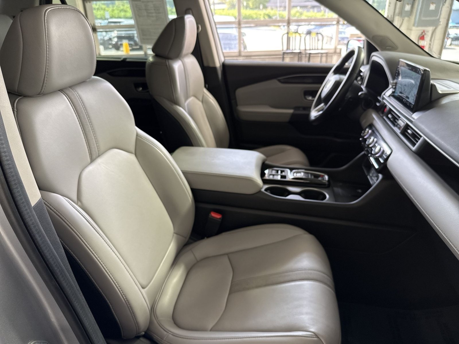 Used 2023 Honda Pilot Touring image 28