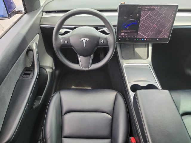 Used 2022 Tesla Model Y Long Range AWD/4WD image 17