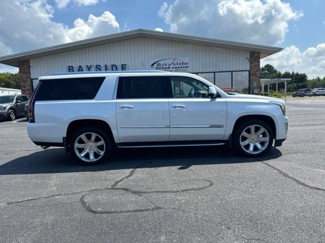 Used 2020 Cadillac Escalade ESV Luxury AWD/4WD image 7