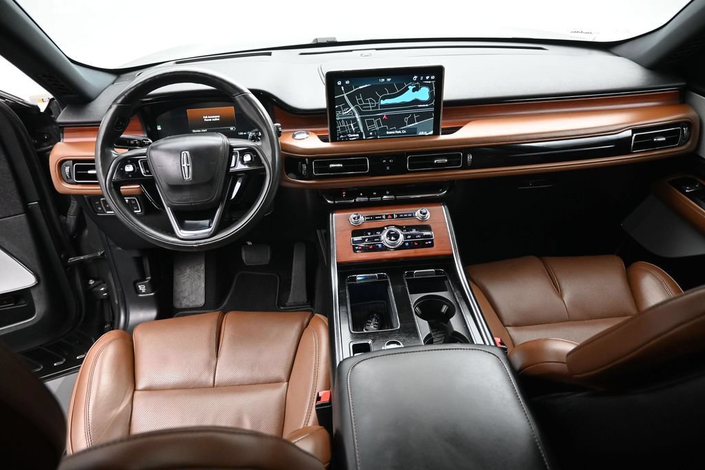 Used 2022 Lincoln Aviator Grand Touring w/ Equipment Group 301A AWD/4WD image 23