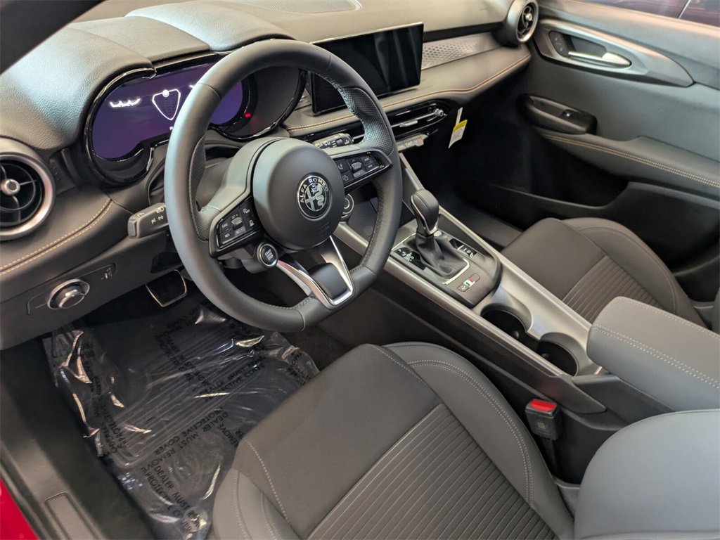 New 2025 Alfa Romeo Tonale image 7