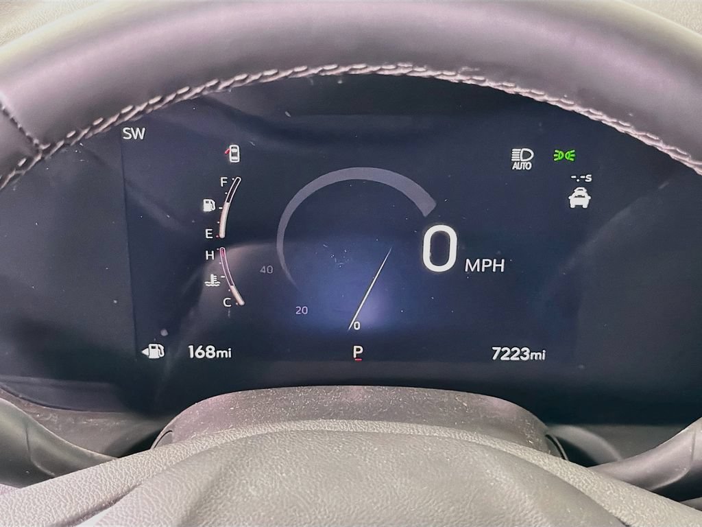 Used 2025 Buick Encore GX Sport Touring FWD image 16