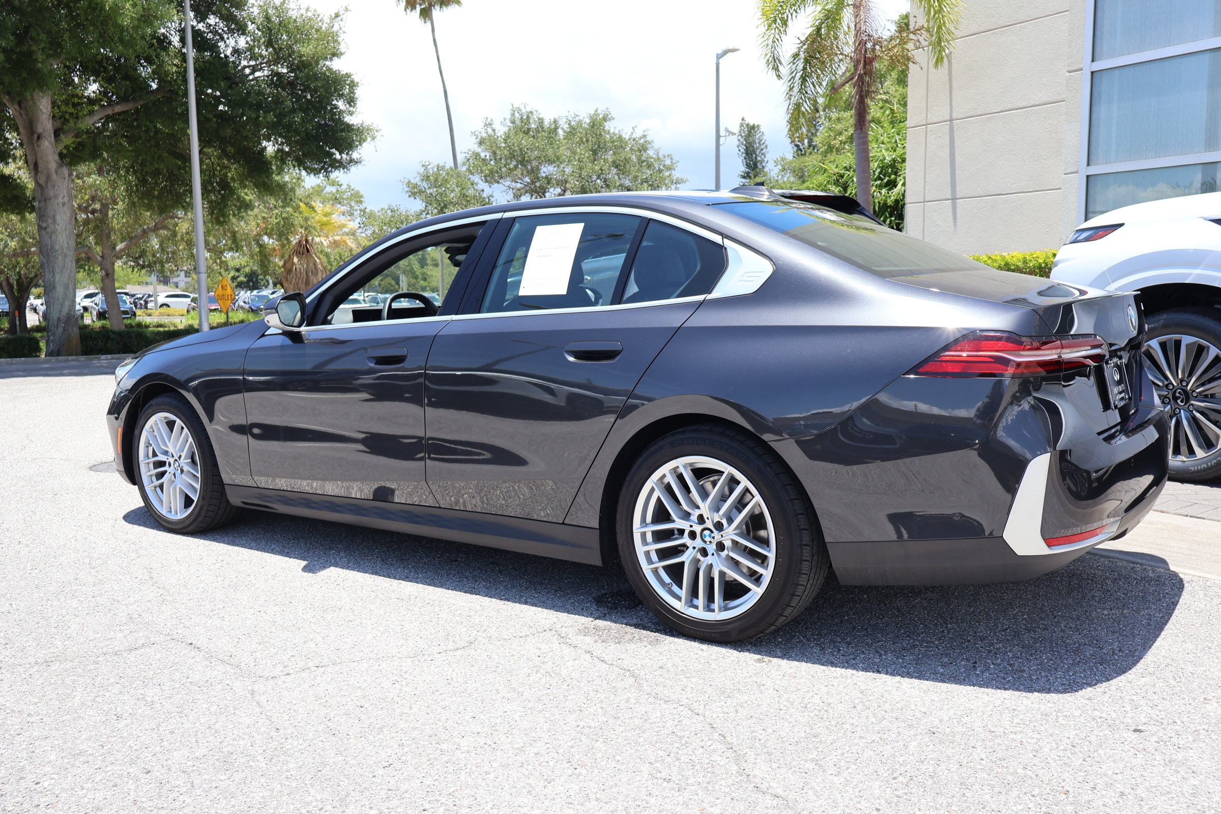 Used 2025 BMW 530i RWD image 7