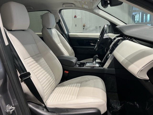 Used 2023 Land Rover Discovery Sport SE image 56