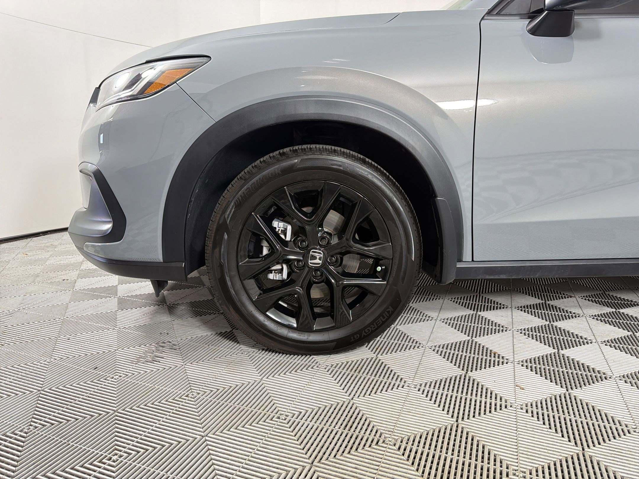 Certified 2025 Honda HR-V Sport image 12
