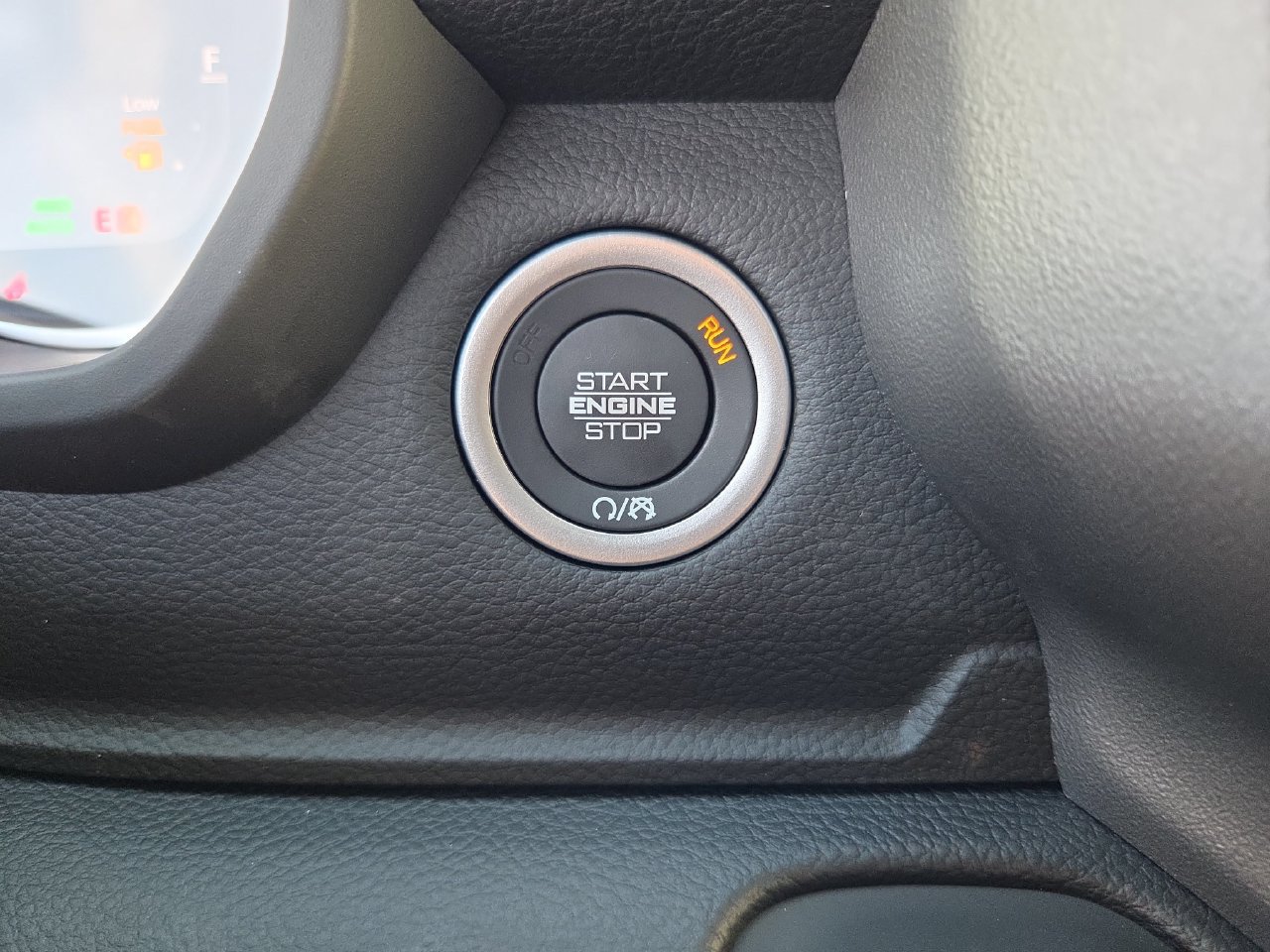 New 2027 RAM 1500 4x4 Crew Cab image 14