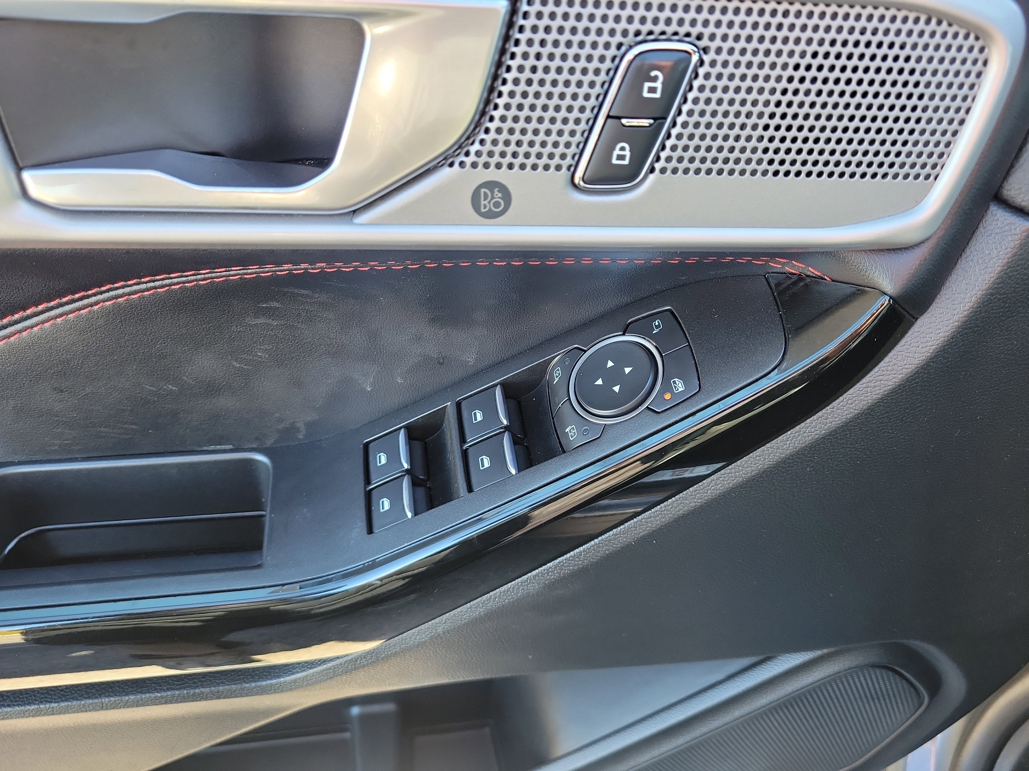 Used 2022 Ford Explorer ST-Line image 19