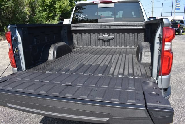New 2026 Chevrolet Silverado 1500 RST w/ Redline Edition AWD/4WD image 21