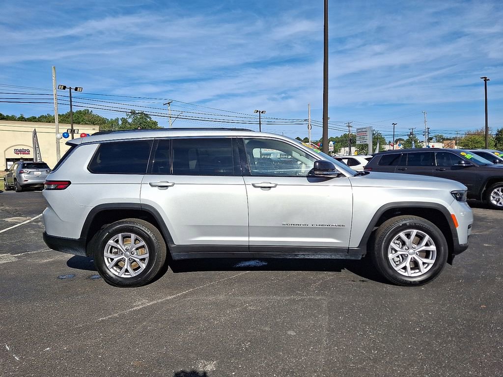 Used 2022 Jeep Grand Cherokee L Limited image 7