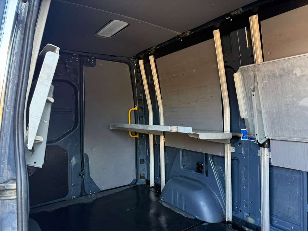 Used 2019 Mercedes-Benz Sprinter 144 image 36