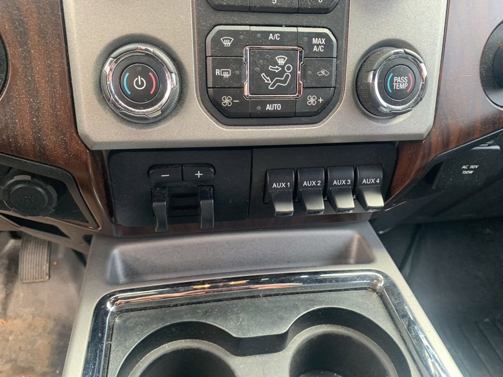 Used 2015 Ford F250 Lariat w/ Chrome Package image 16