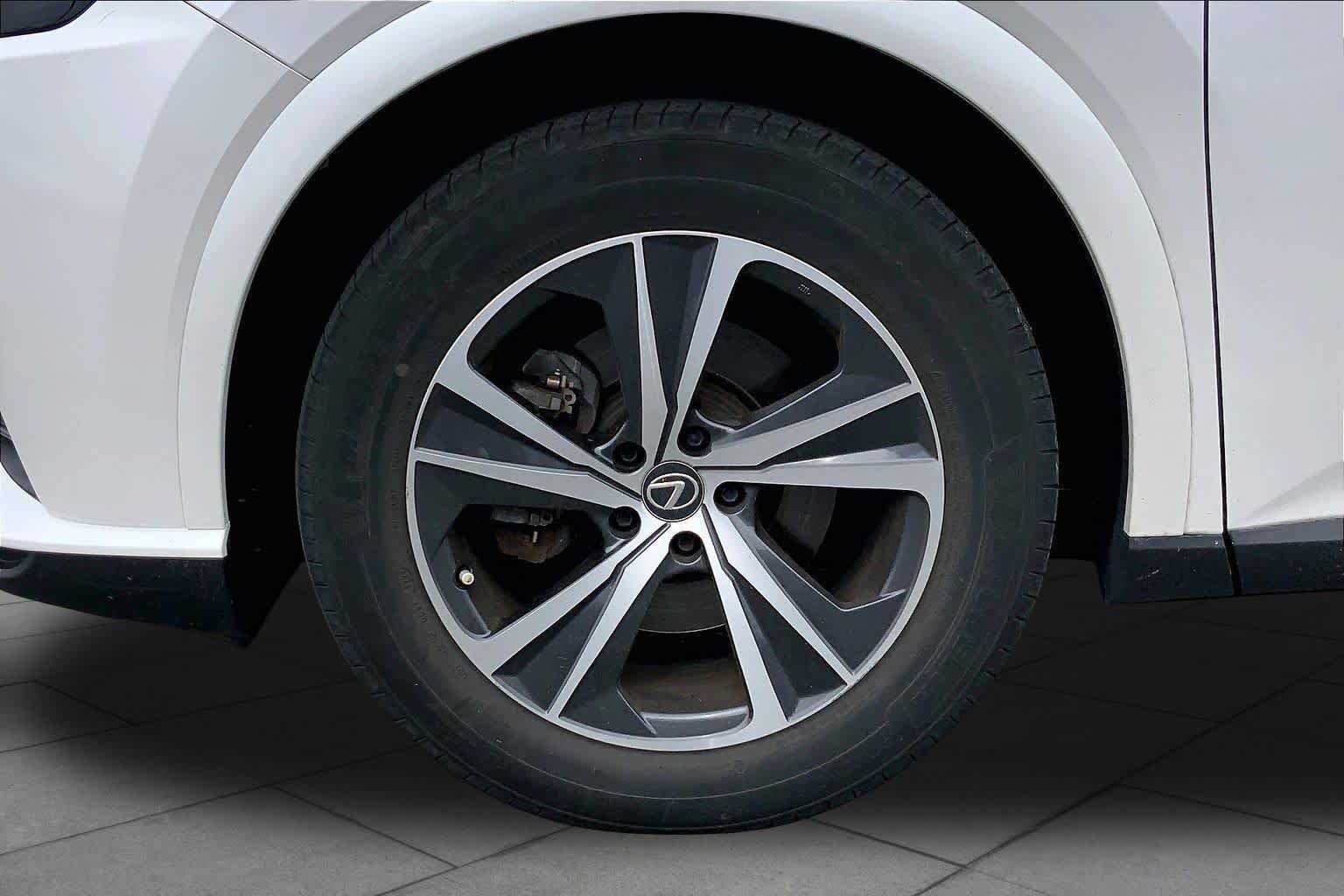 Used 2023 Lexus RX 350 Premium w/ Cold Area Package AWD/4WD image 11