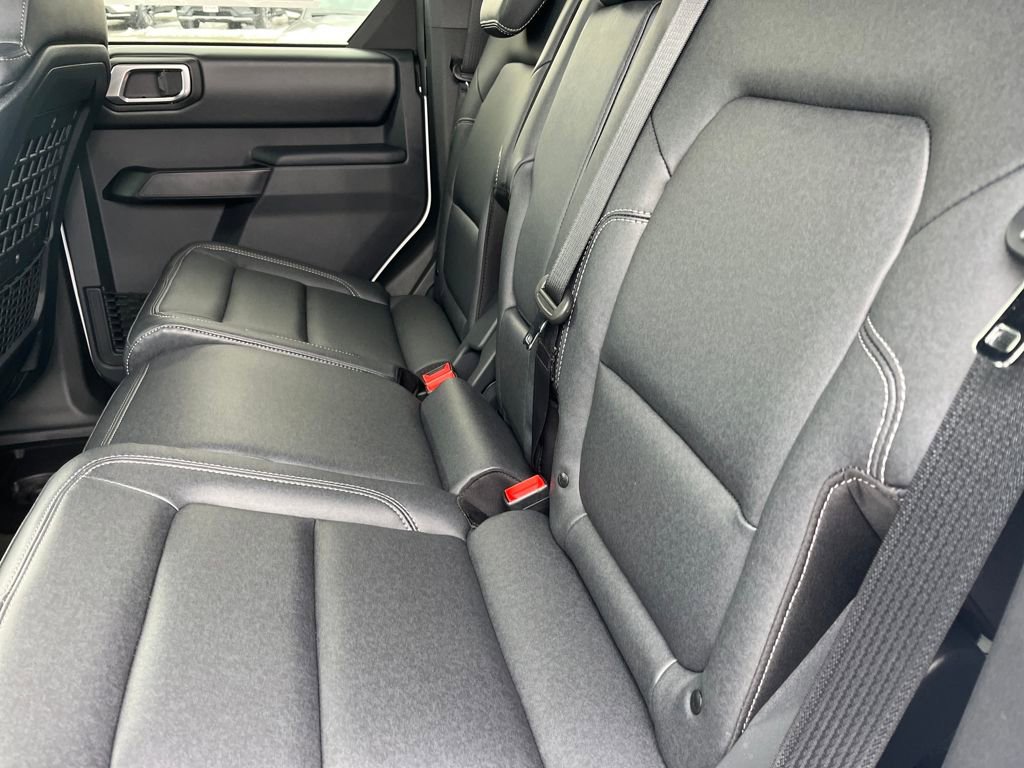 New 2025 Ford Bronco Badlands image 22