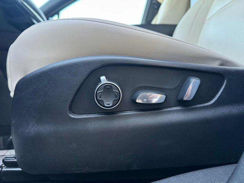 Used 2020 Cadillac XT4 Sport w/ Driver Awareness Package FWD image 21