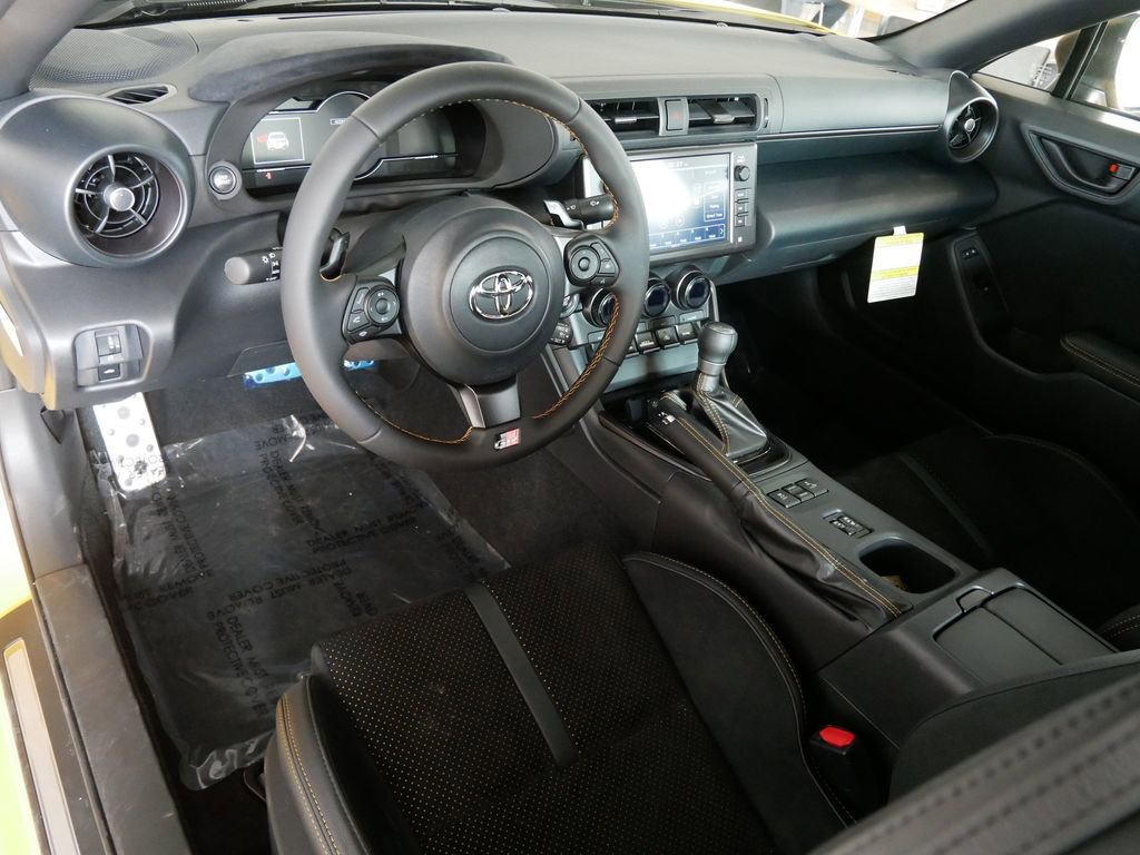New 2026 Toyota GR86 YUZU Limited image 6