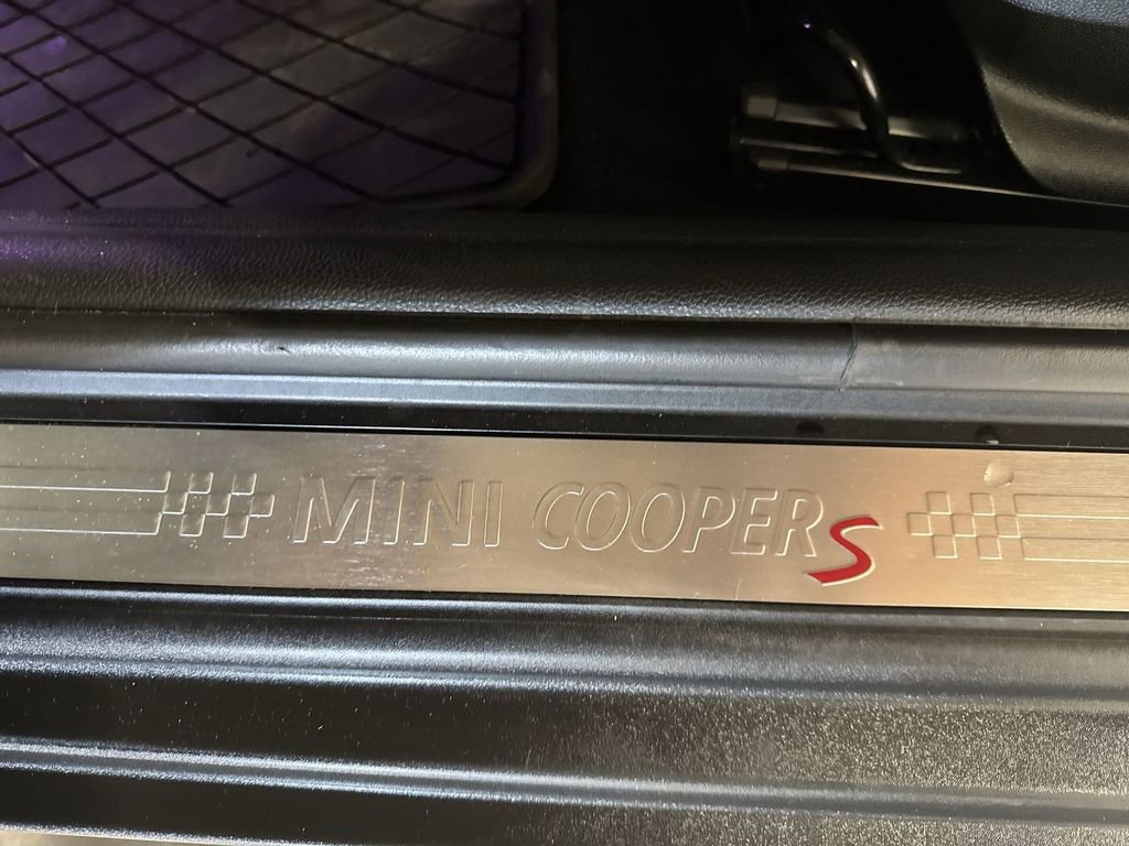 Used 2019 MINI Cooper S w/ Storage Package image 19