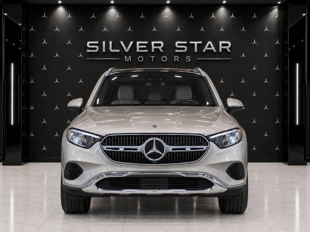 Used 2024 Mercedes-Benz GLC 300 4MATIC image 5