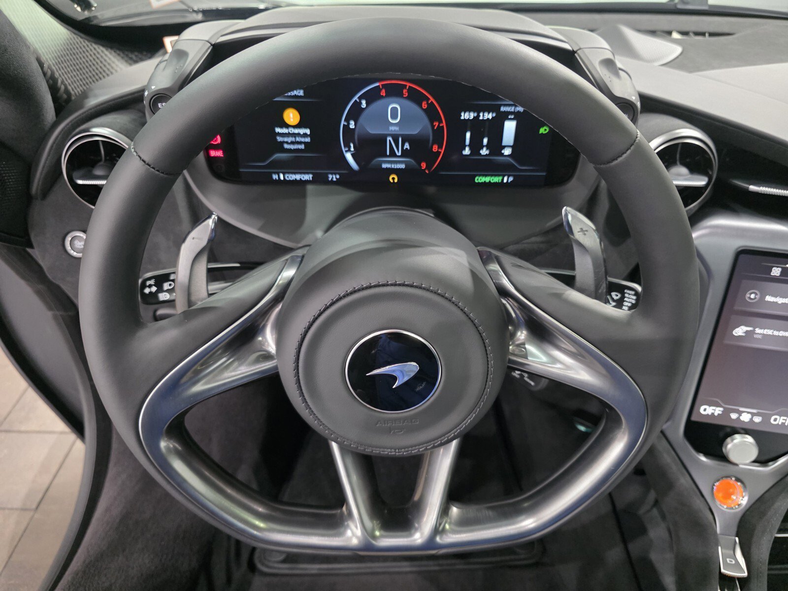 New 2026 McLaren 750S Coupe image 10