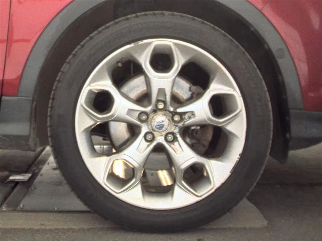 Used 2016 Ford Escape Titanium w/ Equipment Group 301A image 9