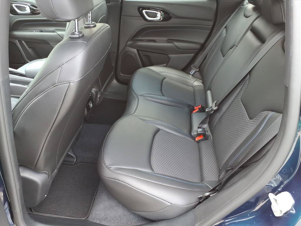 New 2026 Jeep Compass Latitude AWD/4WD image 13