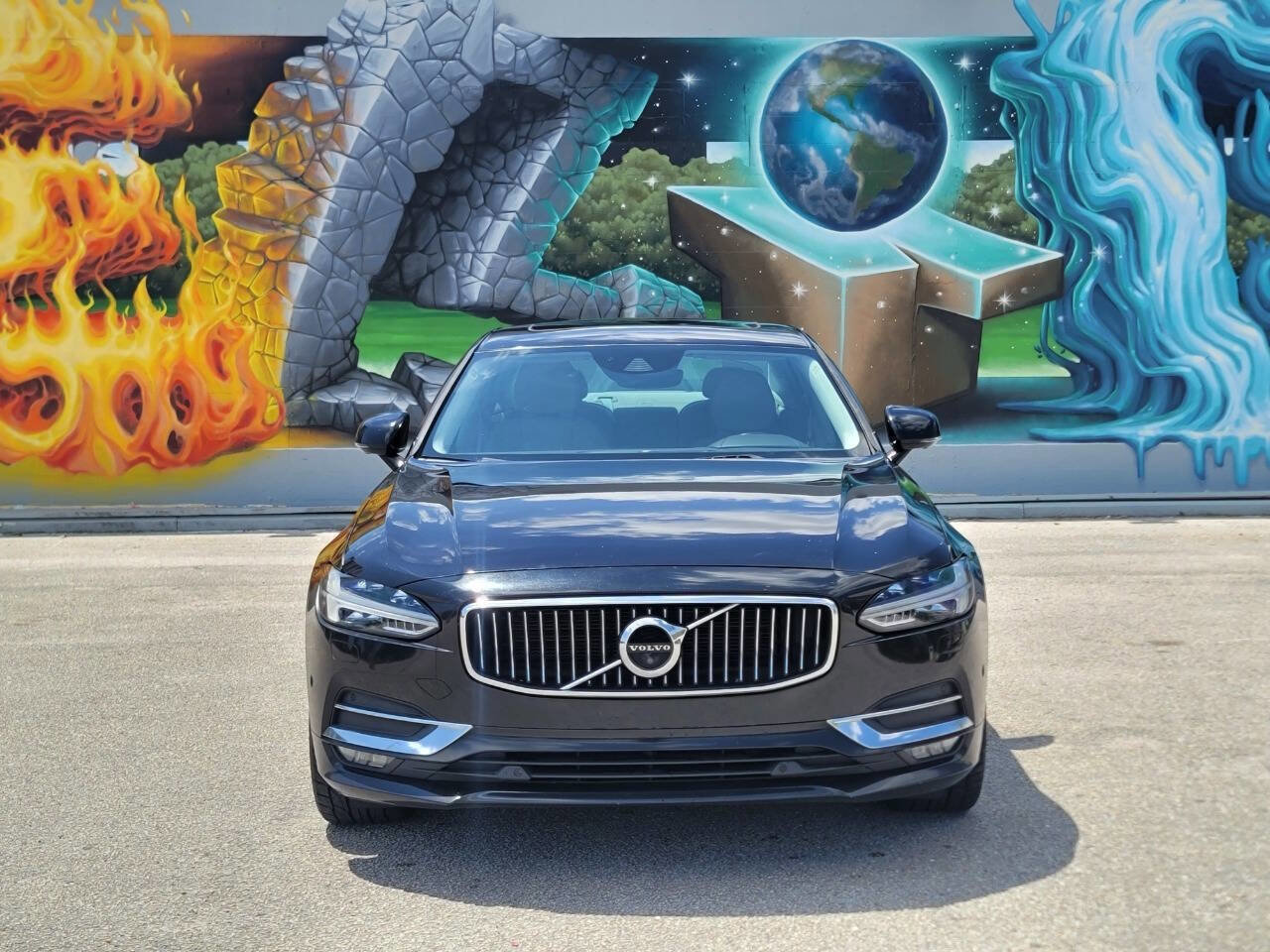 Used 2017 Volvo S90 T5 Inscription w/ Vision Package FWD image 3