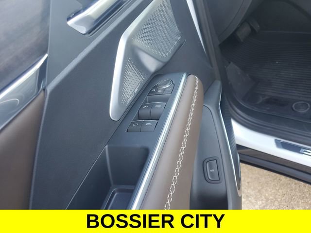 New 2026 GMC Acadia Denali Ultimate w/ LPO, Floor Liner Package AWD/4WD image 11