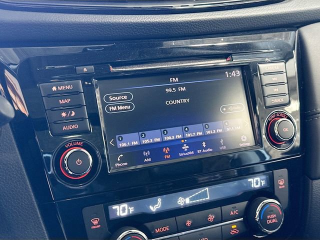 Used 2018 Nissan Rogue SL w/ Premium Package image 16