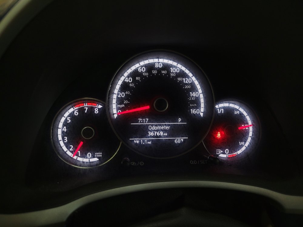 Used 2016 Volkswagen Beetle 1.8T SE FWD image 23