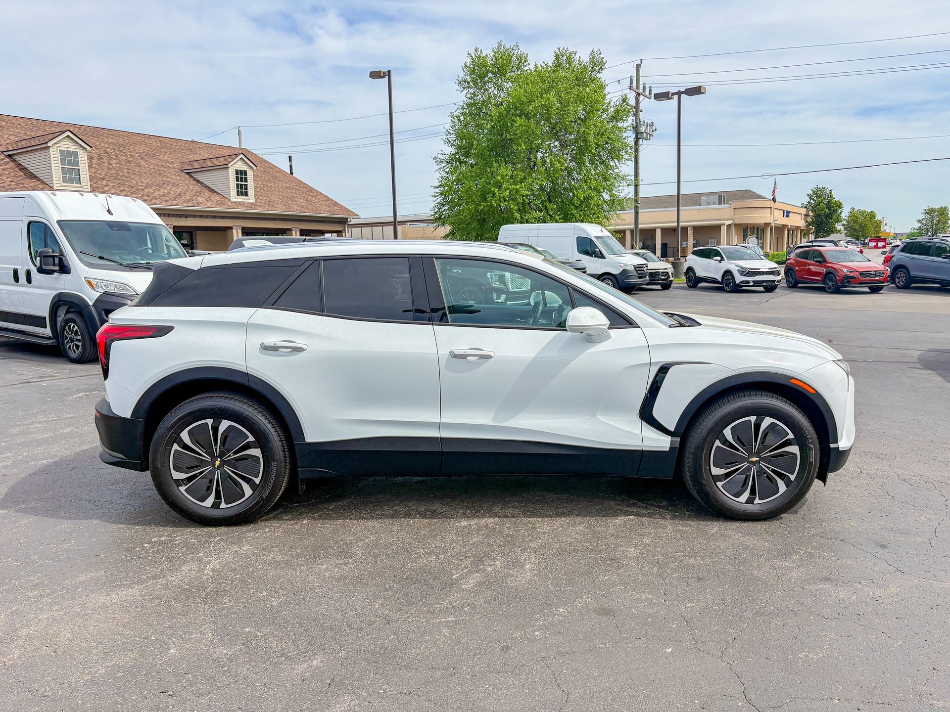 Used 2024 Chevrolet Blazer EV LT AWD/4WD image 15