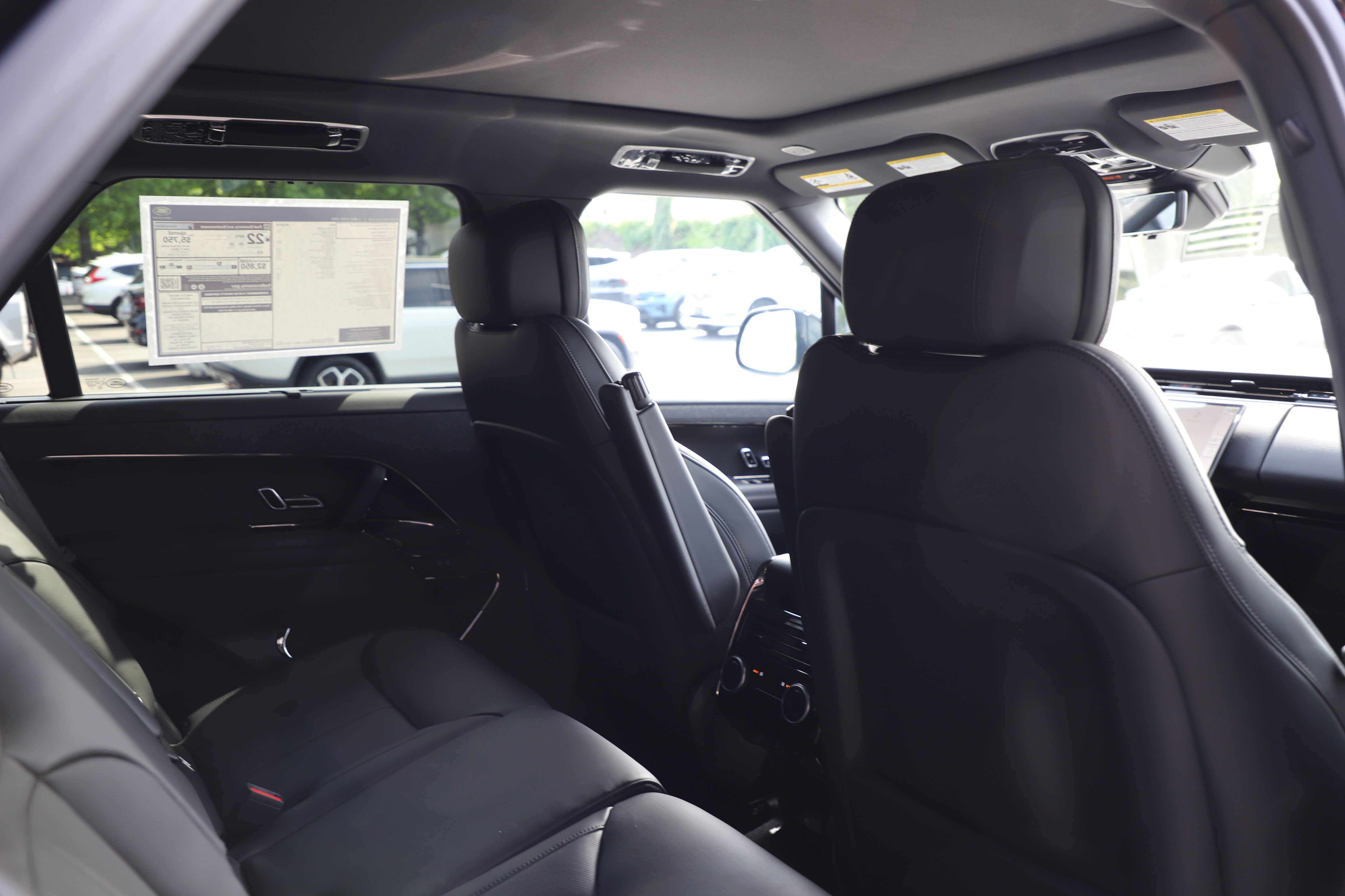 New 2026 Land Rover Range Rover Sport Dynamic SE AWD/4WD image 11