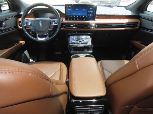 Used 2022 Lincoln Nautilus Reserve FWD image 22