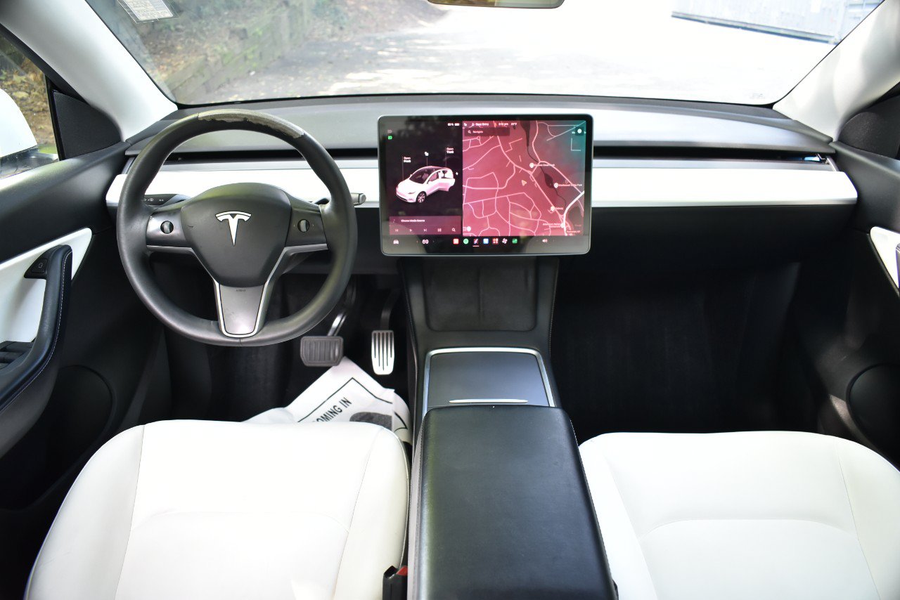 Used 2021 Tesla Model Y 2WD image 19