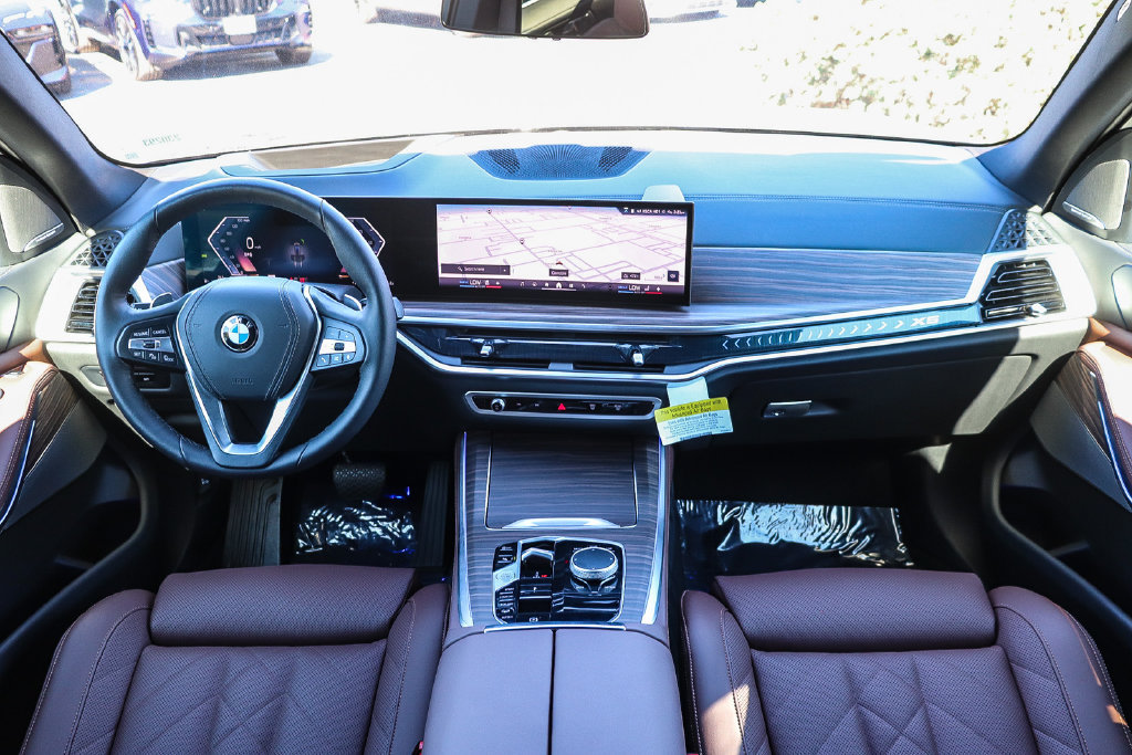 Used 2026 BMW X5 xDrive40i w/ Premium Package AWD/4WD image 12
