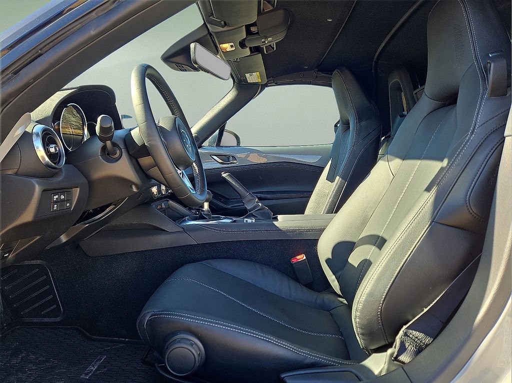Used 2024 MAZDA MX-5 Miata Grand Touring w/ Weather Package image 19