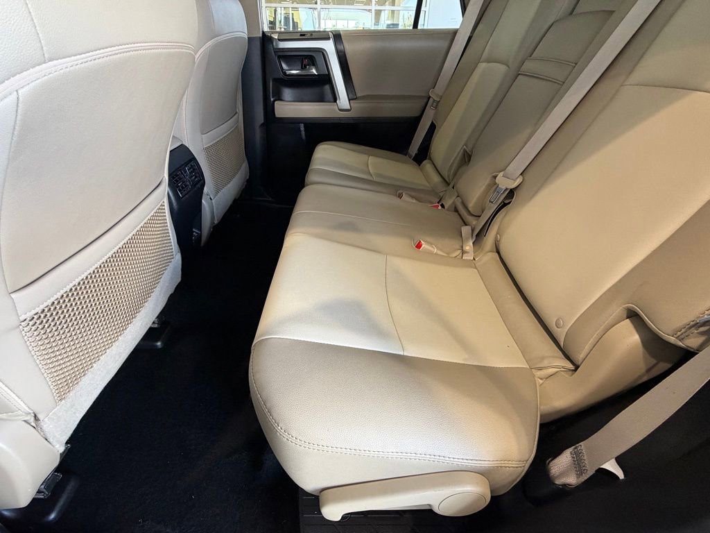 Used 2022 Toyota 4Runner SR5 Premium w/ Moonroof Package RWD image 33